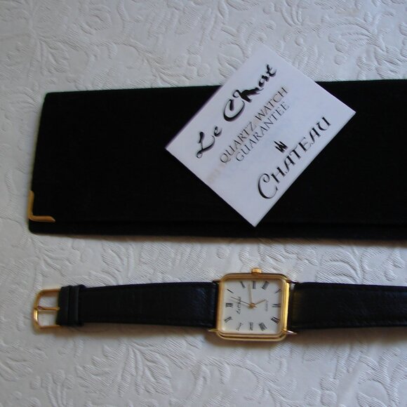 Le Chat 1993 Quartz Ladies WATCH, Gold Tone,Leather Strap,Soft Case,Nds Batt C27 - Picture 2 of 15
